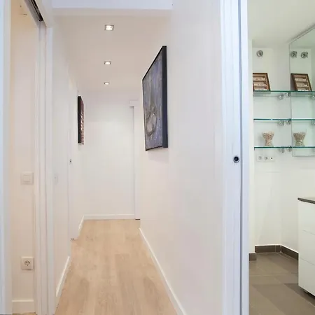 Tendency 12 Penthouse Apartment