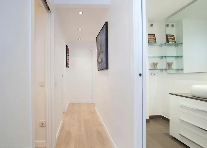 Tendency 12 Penthouse Apartment